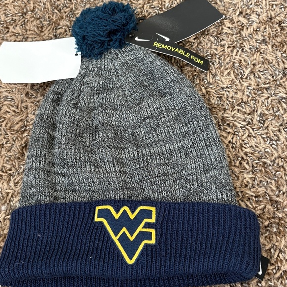 Nike beanie NWT - Picture 1 of 2
